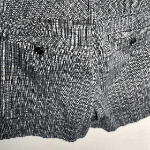 Express Design Studio Shorts Women's Size
12 Low Rise Chino Belted - Picture 10 of 10